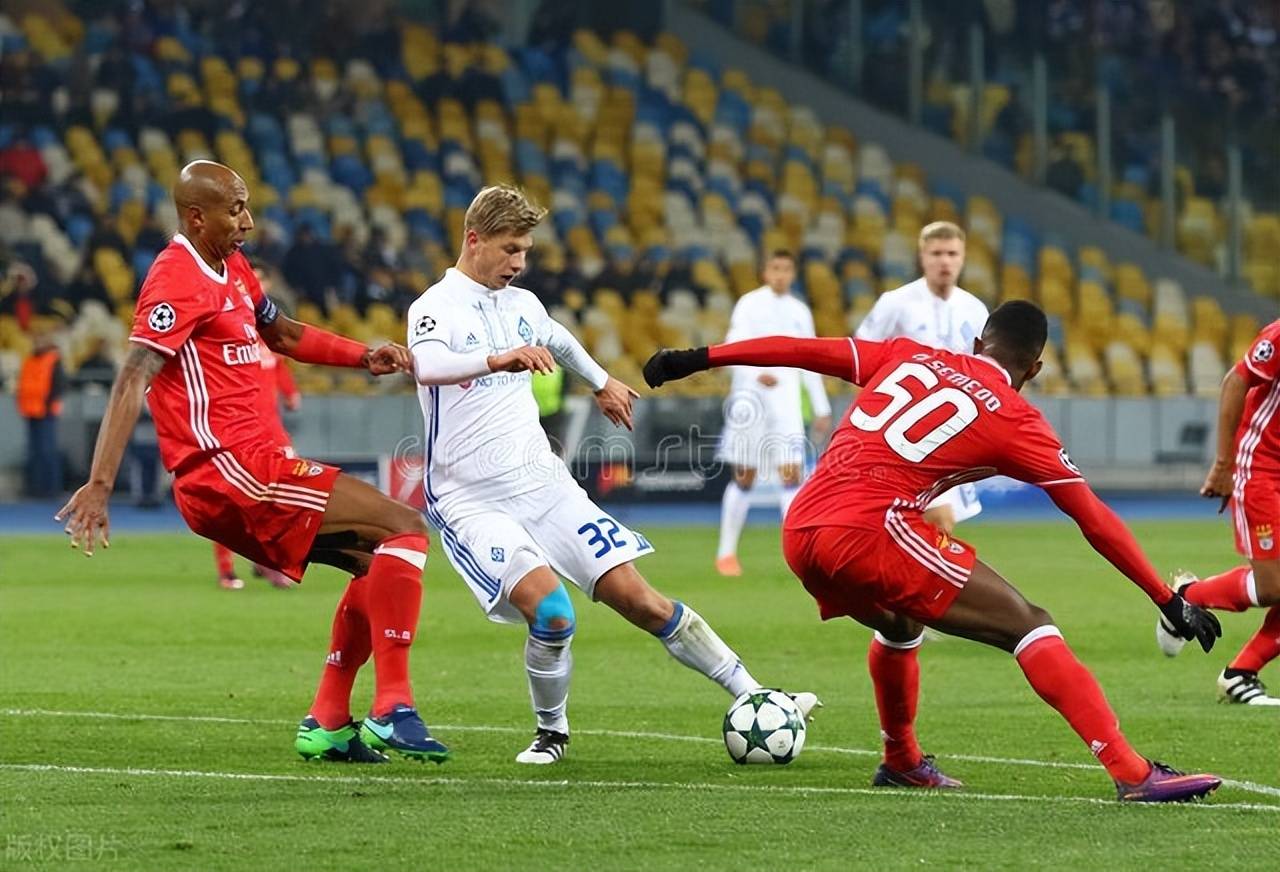 包含谢菲联逼平曼城，展现出强大战斗力的词条