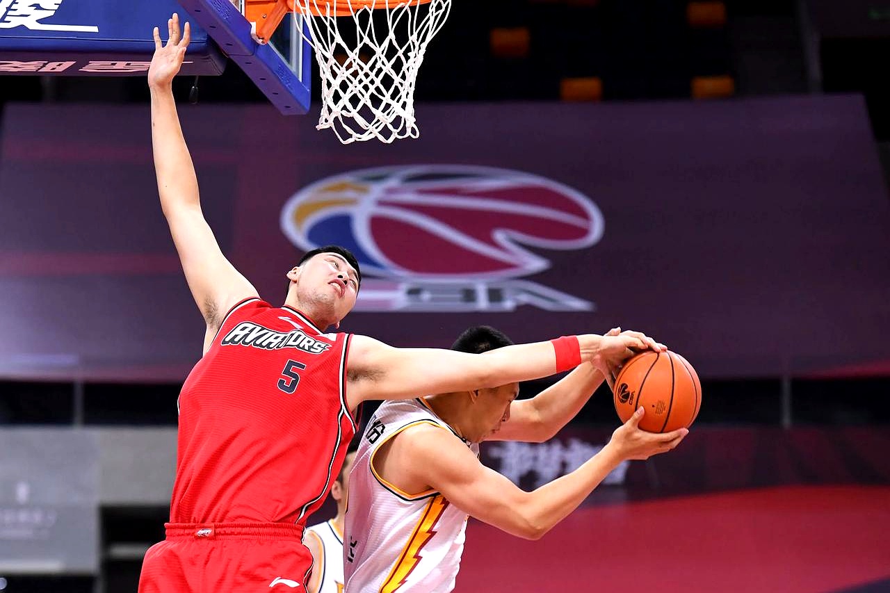 山西队险胜新疆队，赵继伟关键制胜的简单介绍