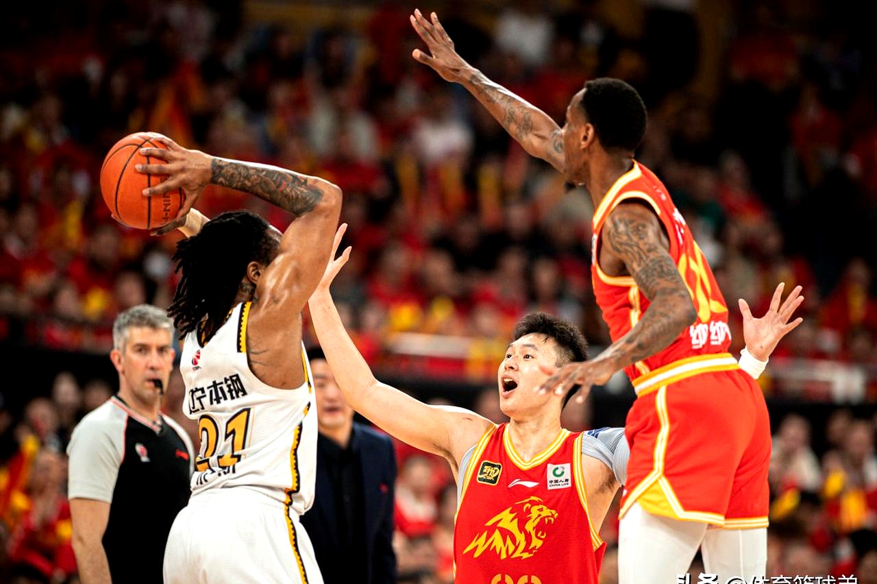 包含辽宁队完胜北京队，西亚卡姆扛起全队的词条