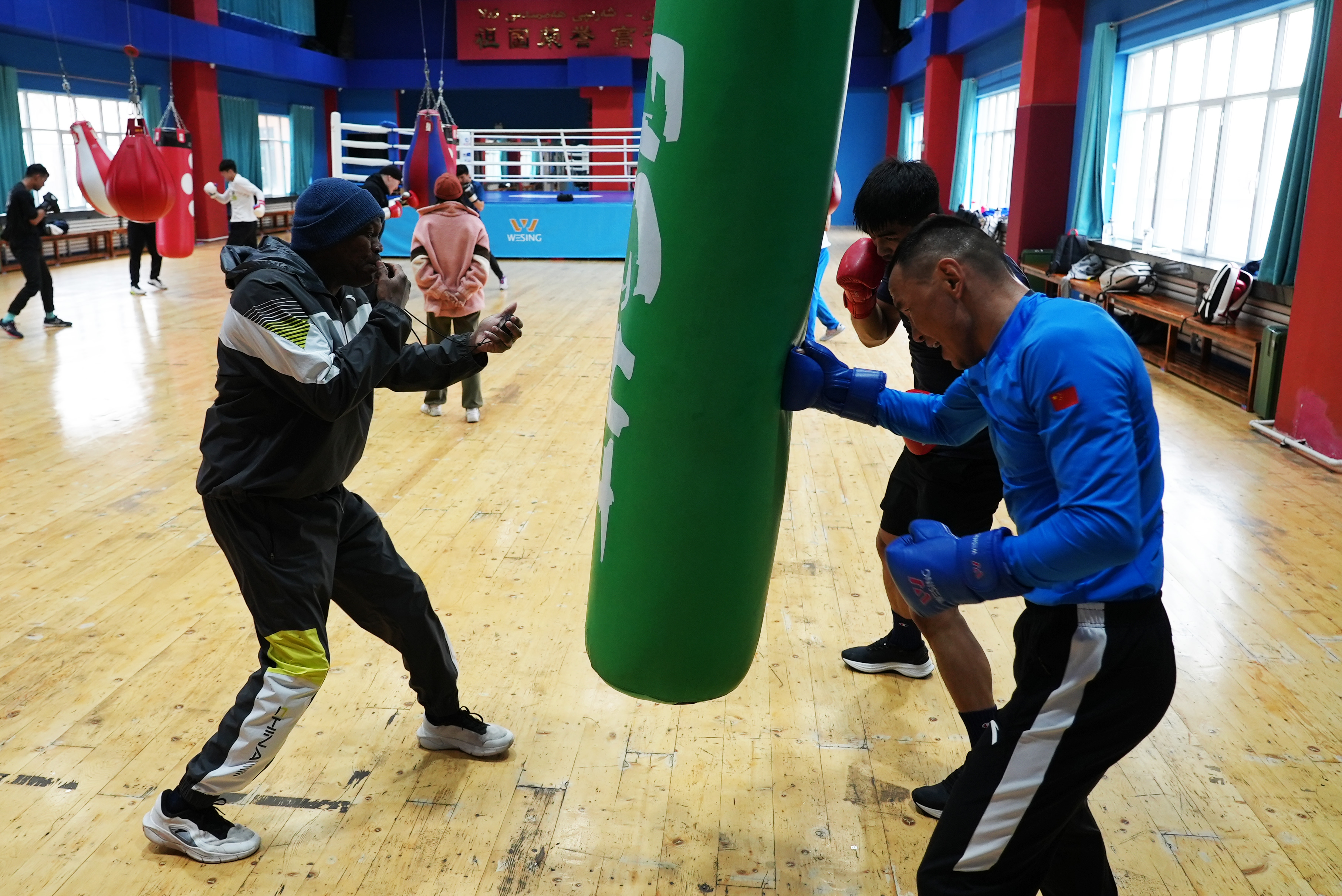 拳击男子半决赛,古巴拳手展现实力 拳击男子半决赛,古巴拳手展现实力