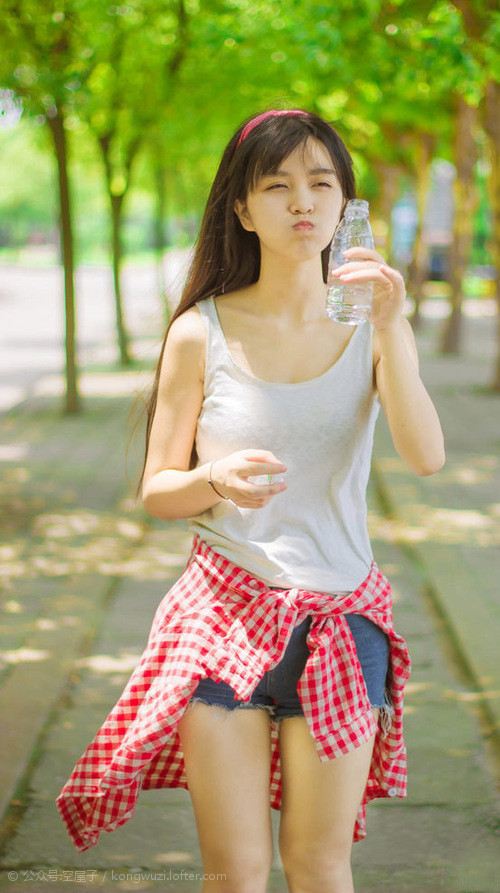 英格拉姆扛起全队,活塞压哨绝杀上海队—一场跨越文化的篮球对话