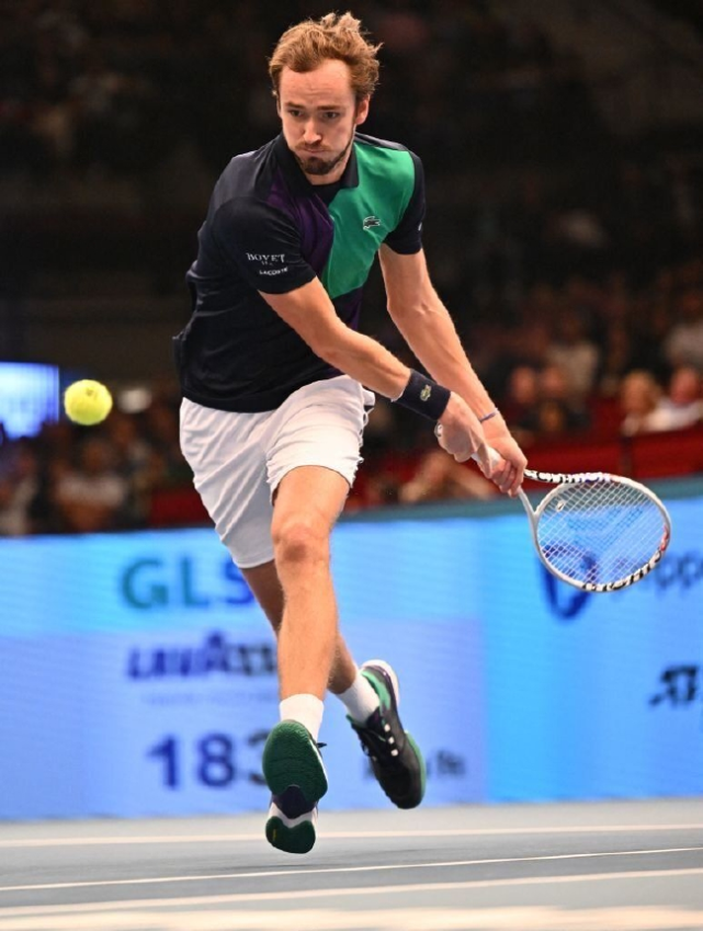 包含戴维斯杯逆转ATP总决赛,梅德韦杰夫关键制胜的词条 包含戴维斯杯逆转ATP总决赛,梅德韦杰夫关键制胜的词条