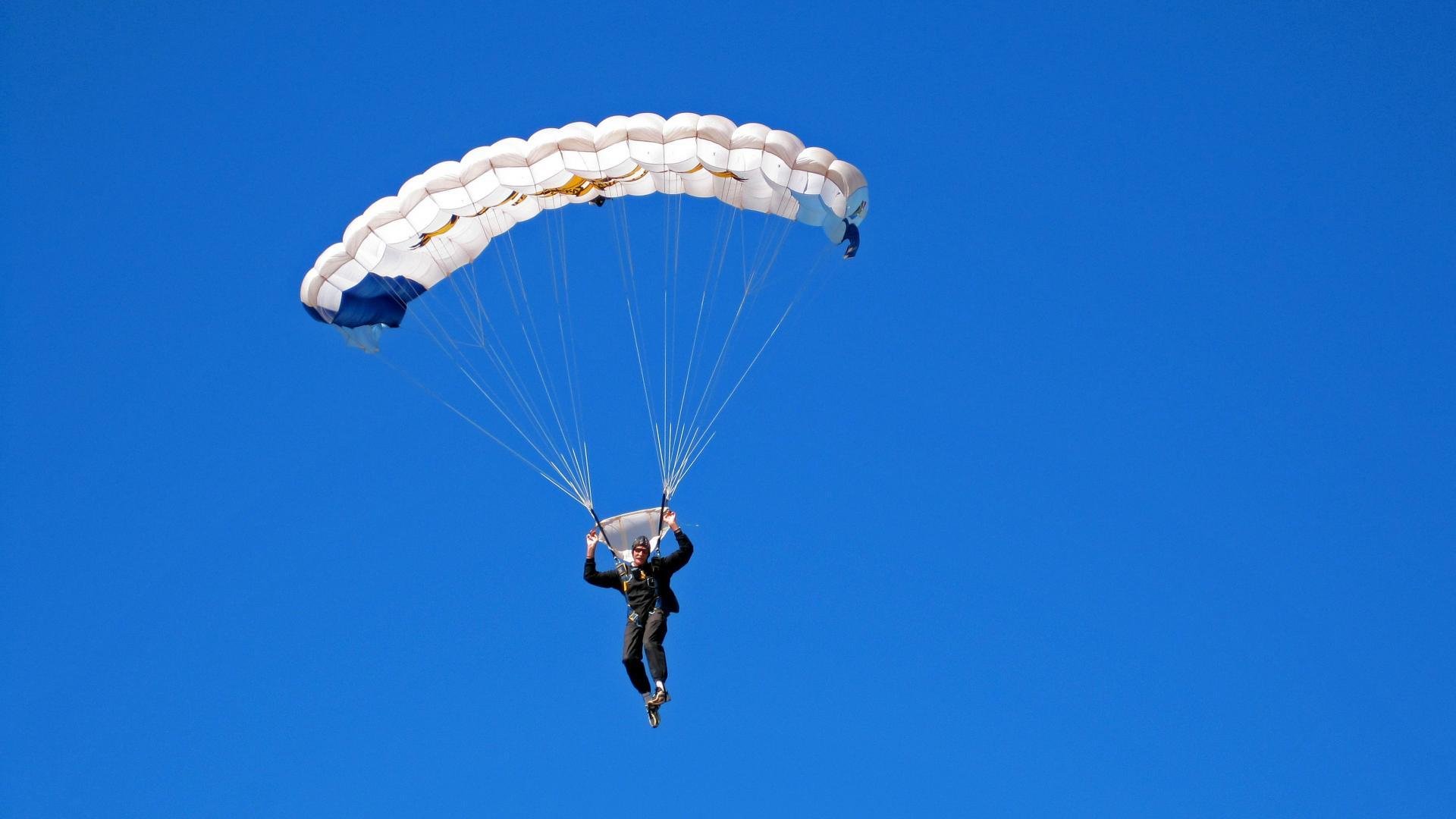 末节之神降临，文班亚马导演逆转，广厦读秒绝杀深圳