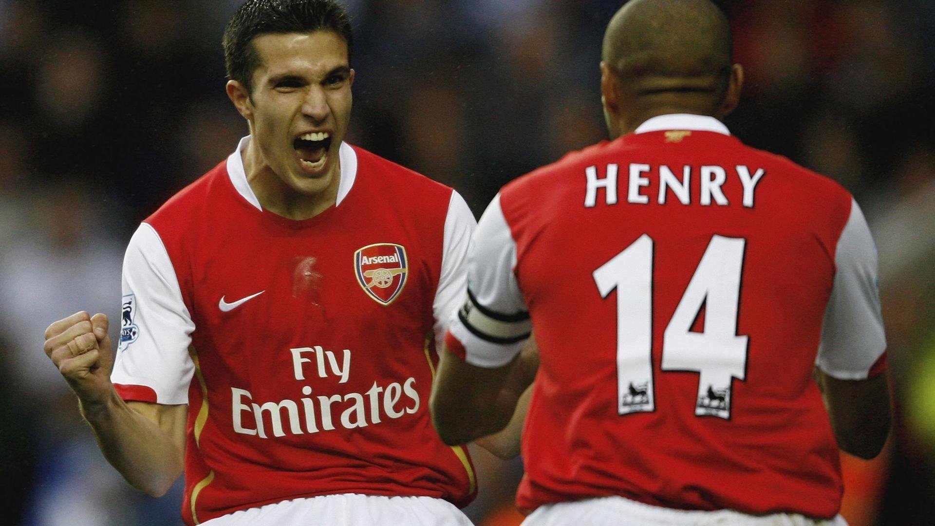 墨西哥轻取巴萨，当草根掀翻贵族，苏亚雷斯扛起的不只是一支球队