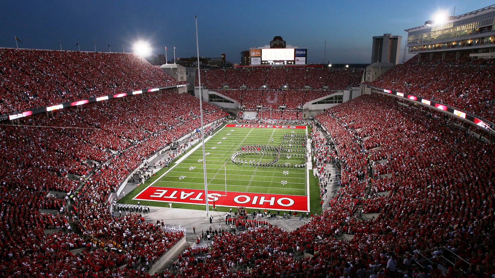 威廉姆斯奇迹之夜，拉塞尔惊艳四座，历史性翻盘雷诺车队