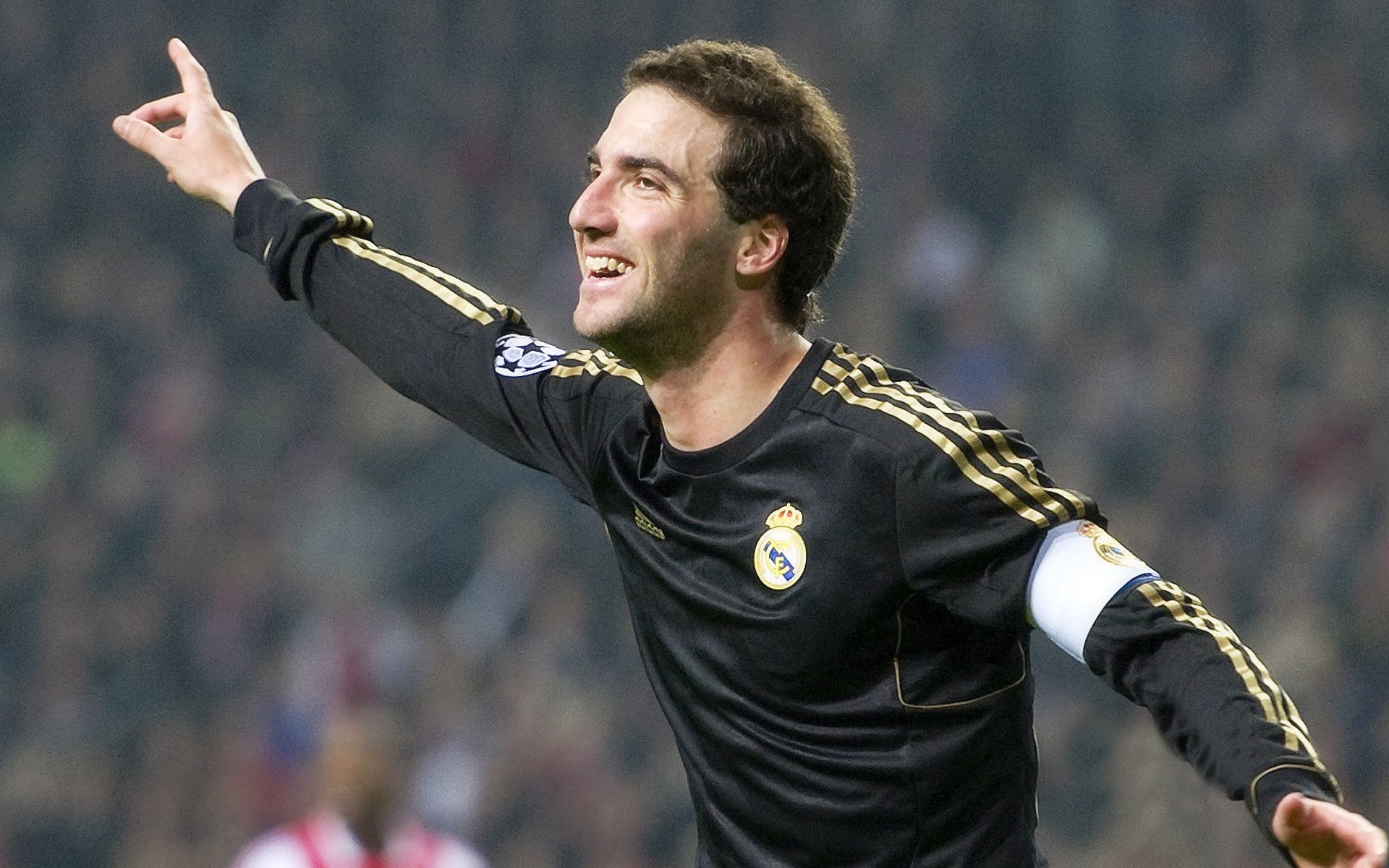 赛道与人生，武切维奇在F1年度争冠之夜的不软之手