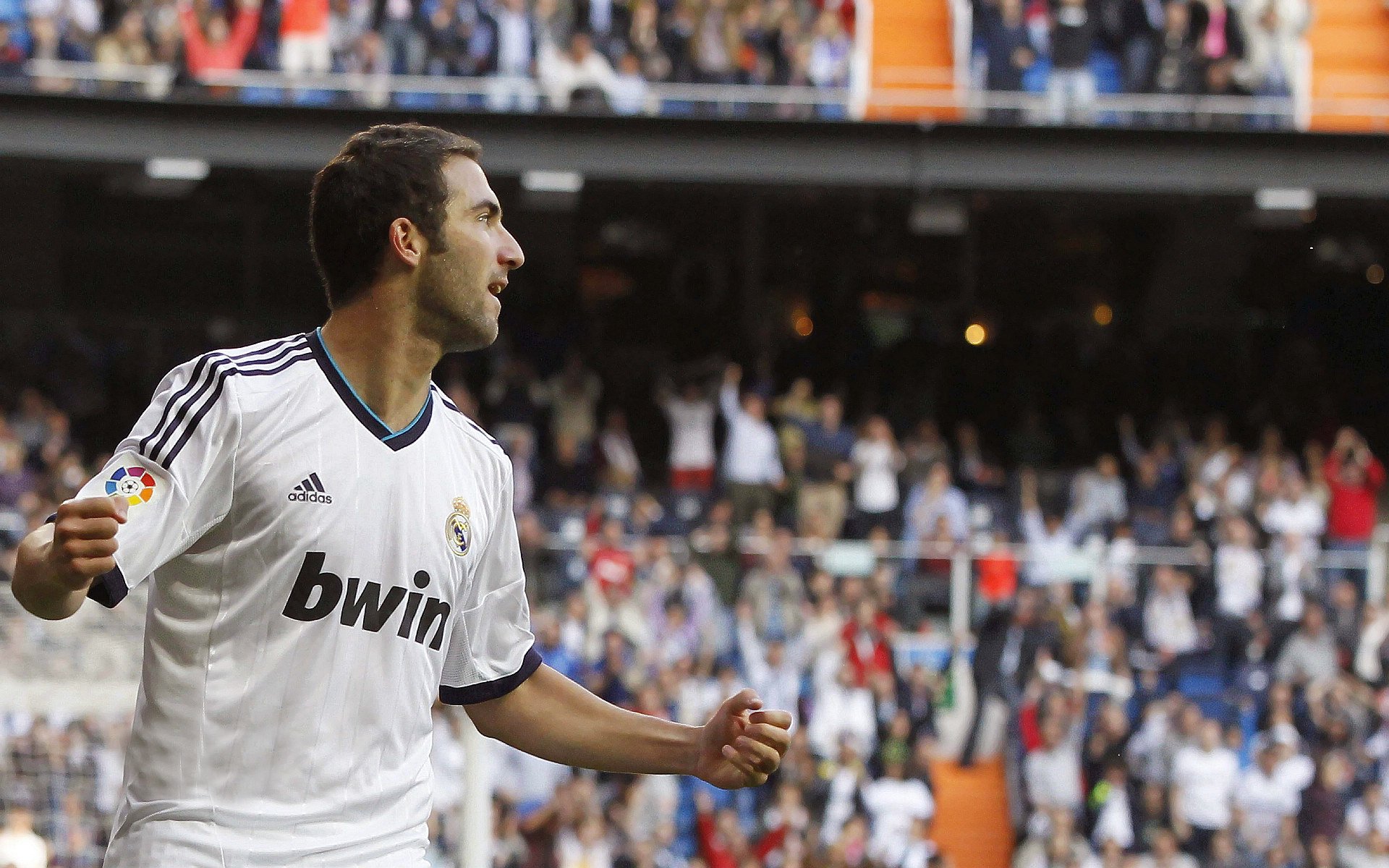 东方武士刺破红黑之盾，意甲焦点战中的日本生死战